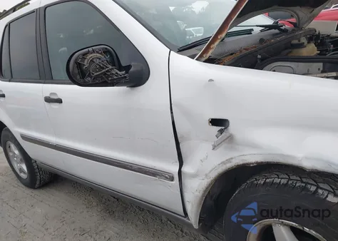 1998 Mercedes-Benz Ml 320 Classic z USA, uszkodzony, nr VIN 4JGAB54E9WA040674